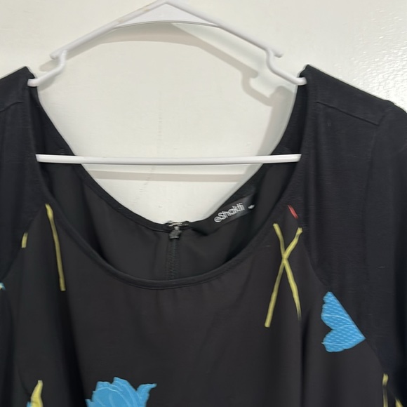 Fit and flare black with blue and red floral 3/4 sleeve dress from Eshakti - Picture 3 of 6